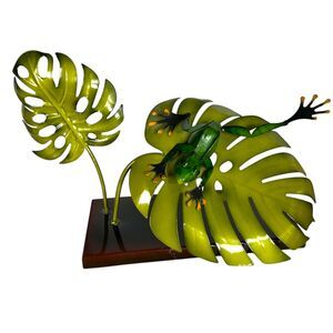 Metal 3D Monstera Frog Leaping Hawaiian Tropical Art Sculpture Figurine